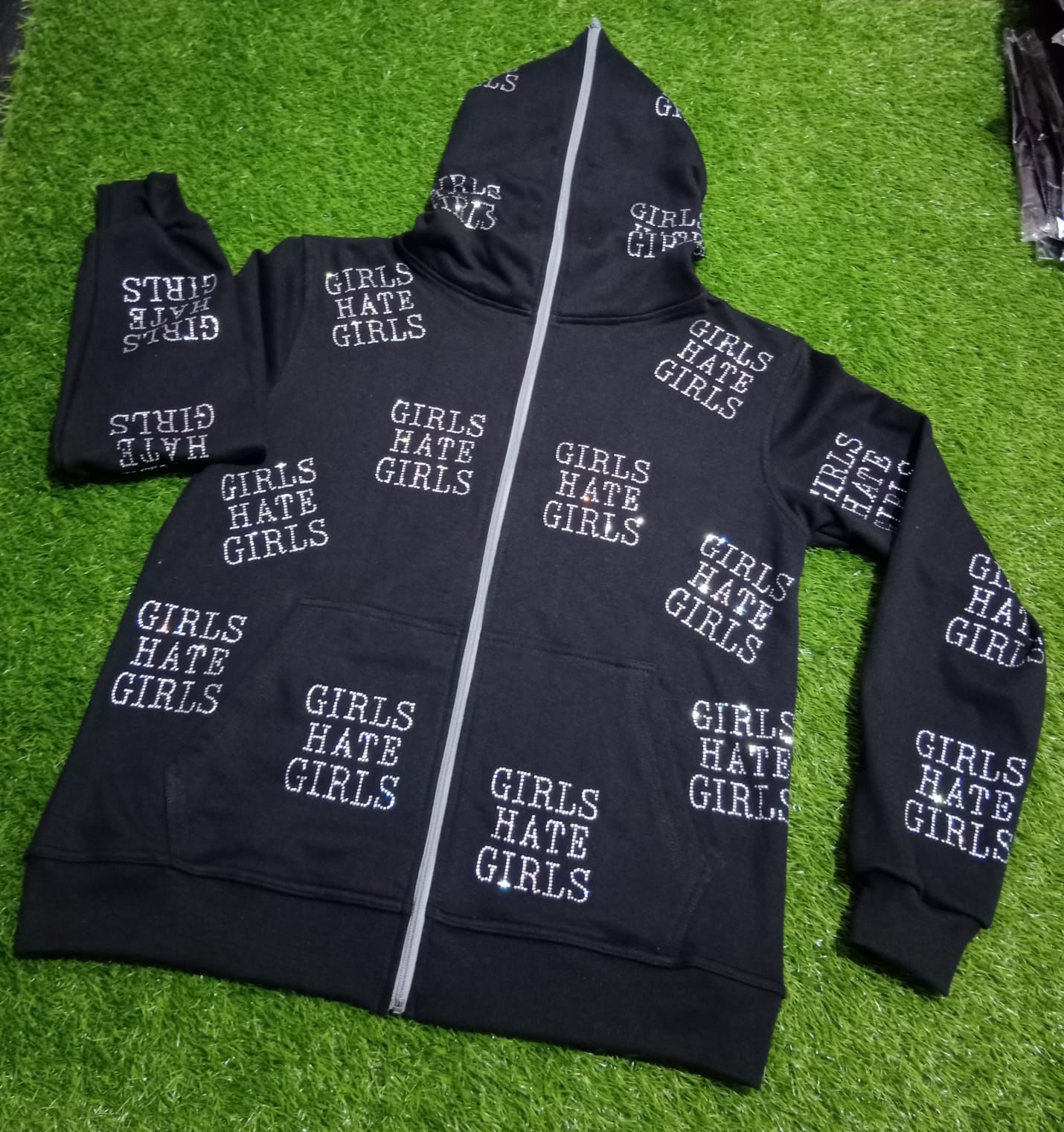 'girls hate girls' zipper